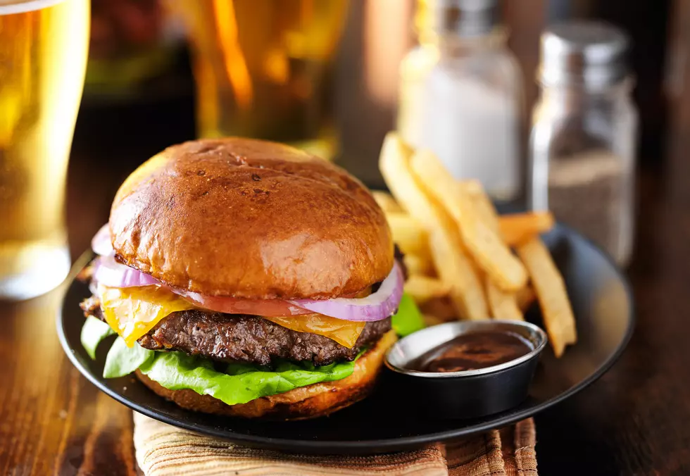 Burger Chain With 31 Washington Locations Is Closing 70 Stores