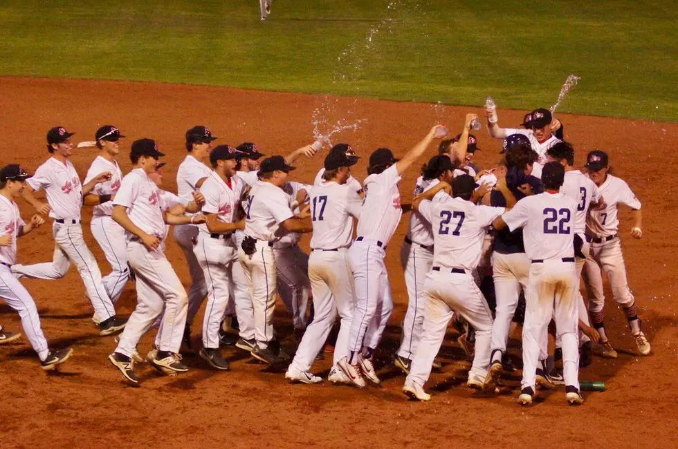 AppleSox Add 3 Secret Weapons to Shake Up the West Coast League!